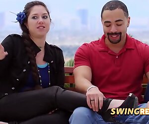 Amerikansk swingers på nationell tv. Nya episoder av SwingReality.com tillgängligt nu!