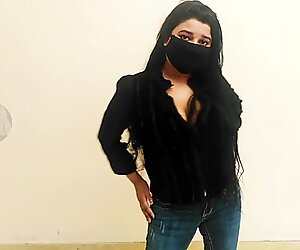 Tak Wy Tak Way Saba Pakistani New Sexy Hot Dance.